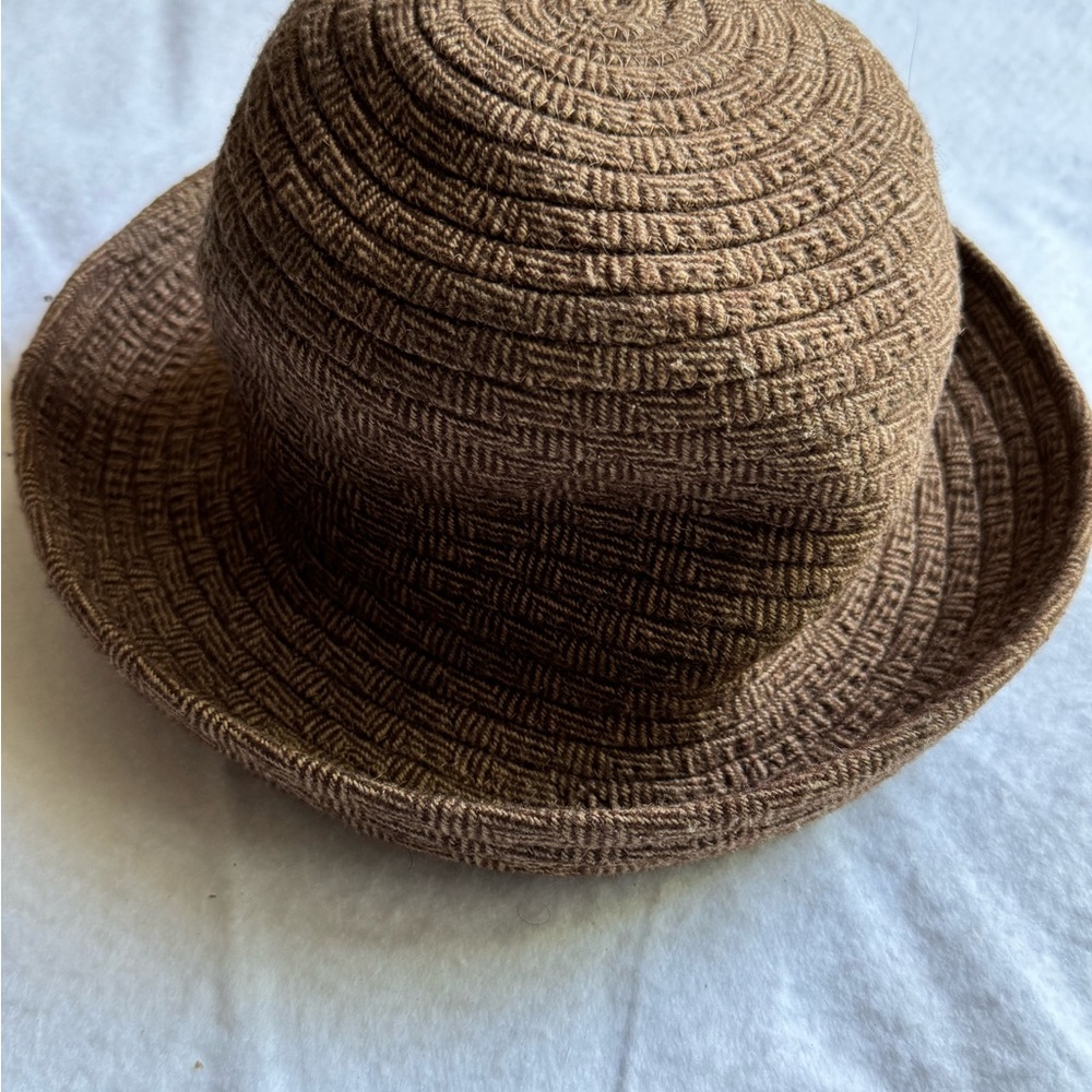 Gently worn Ann Taylor hat for fall